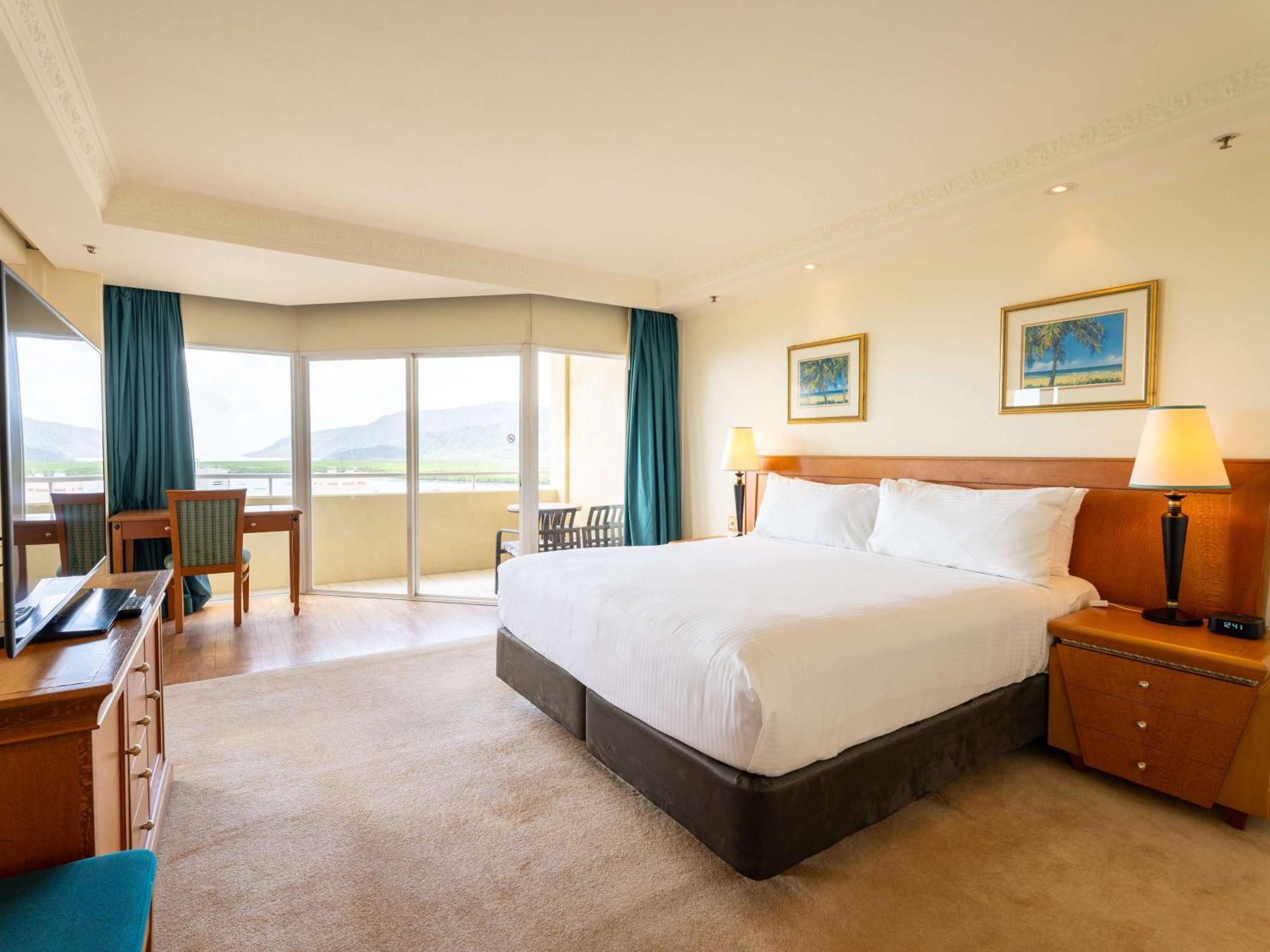 Pullman Cairns International Hotel Buitenkant foto A room at the hotel